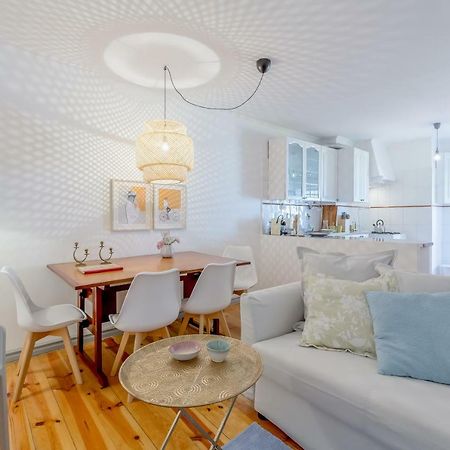 Bright & Spacious Alfama Apartment, By Timecooler Lisboa Dış mekan fotoğraf