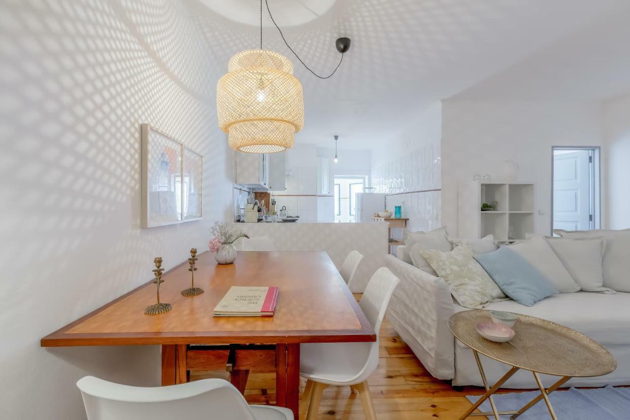 Bright & Spacious Alfama Apartment, By Timecooler Lisboa Dış mekan fotoğraf