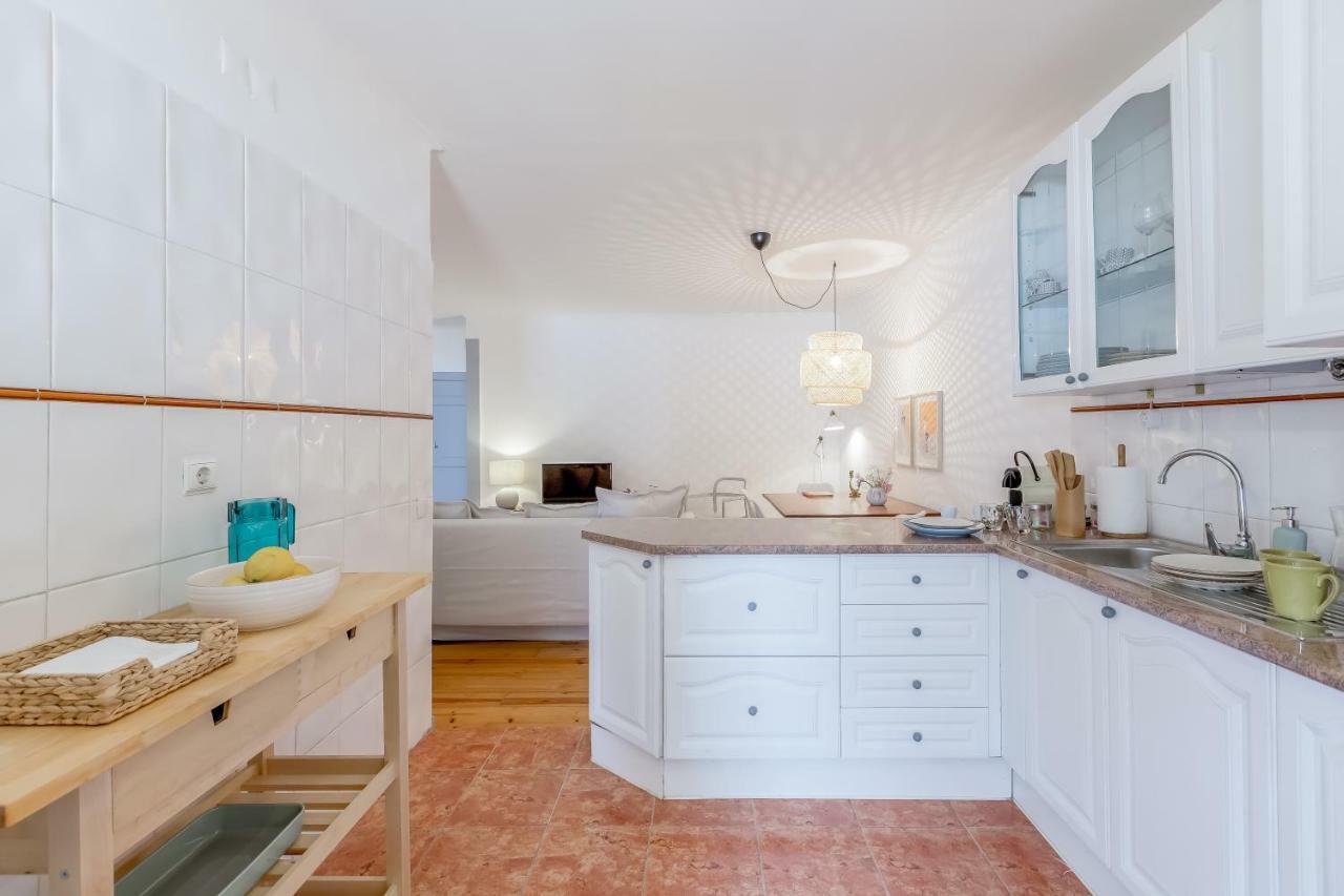 Bright & Spacious Alfama Apartment, By Timecooler Lisboa Dış mekan fotoğraf